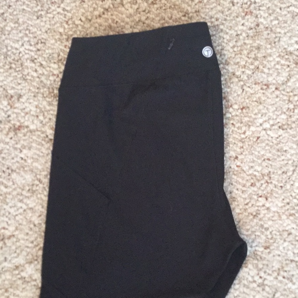 T by Talbots Black knit capris